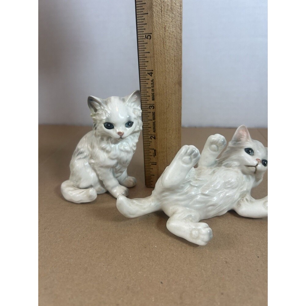 Vintage Porcelain Ceramic Cat Figurine Set of 2 White Gray Kittens Feline Decor - Picture 3 of 11
